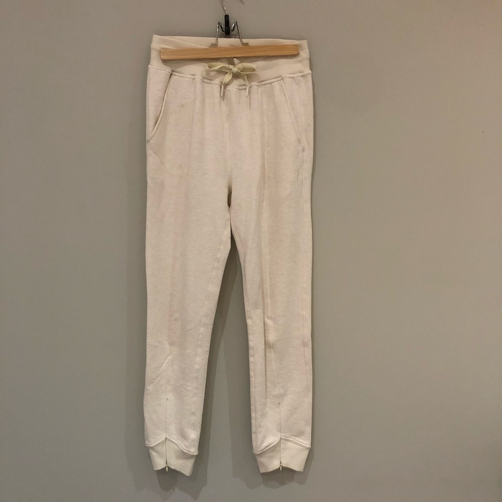 MANDUKA ULTRA SOFT JOGGERS. Size small